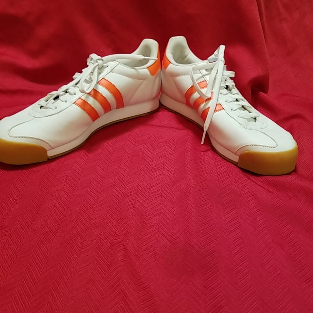 ADIDAS SAMOA MEN'S SIZE 11